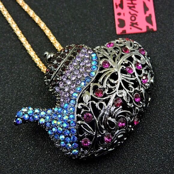 Blue Crystal Elegant Pendant Chain Necklace NWOT - Picture 3 of 3